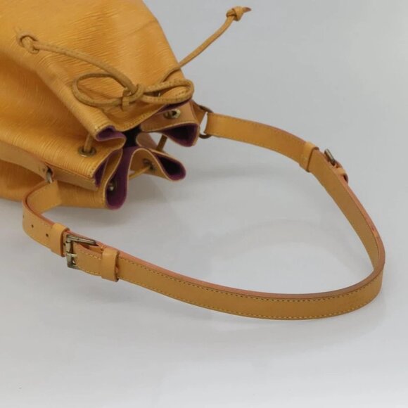 LOUIS VUITTON Epi Noe Shoulder Bag Tassili Yellow - Picture 8 of 15
